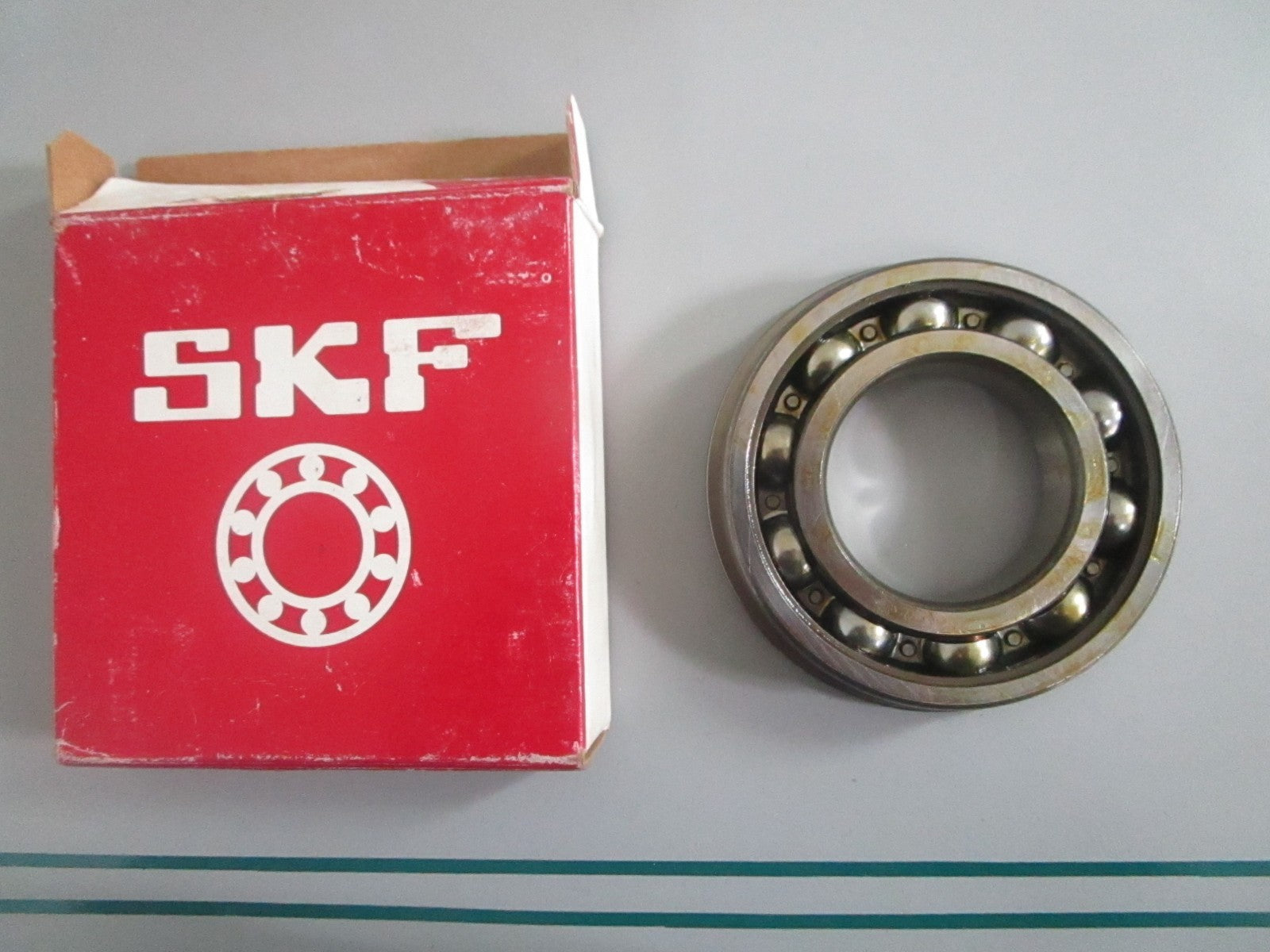NEW OEM 6209 NRJ/EM SKF Ball Bearing 0820