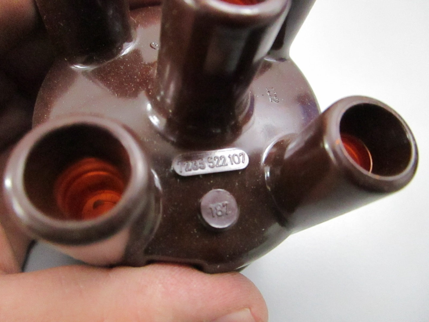 NEW OEM 1235522107 Bosch Distributor Cap 0810