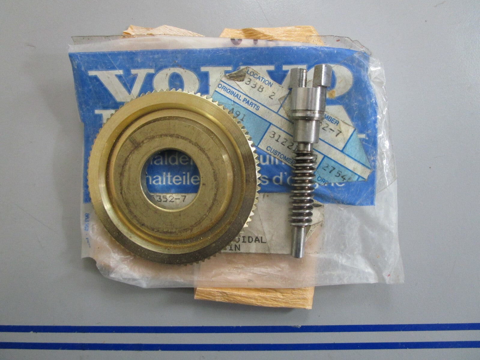 *NEW OEM* 0820 Volvo Penta Worm Gear Kit 875352