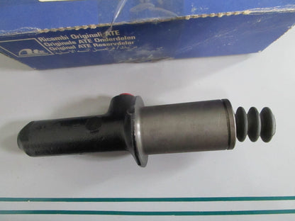NEW OEM 0002957806 03.2419-7701.3 Mercedes-Benz ATE Clutch Master Cylinder 0820