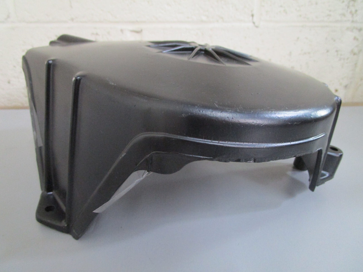 *NEW OEM* 0820 Mercury Quicksilver 15 20 25HP Starter Housing 86689A5 86689