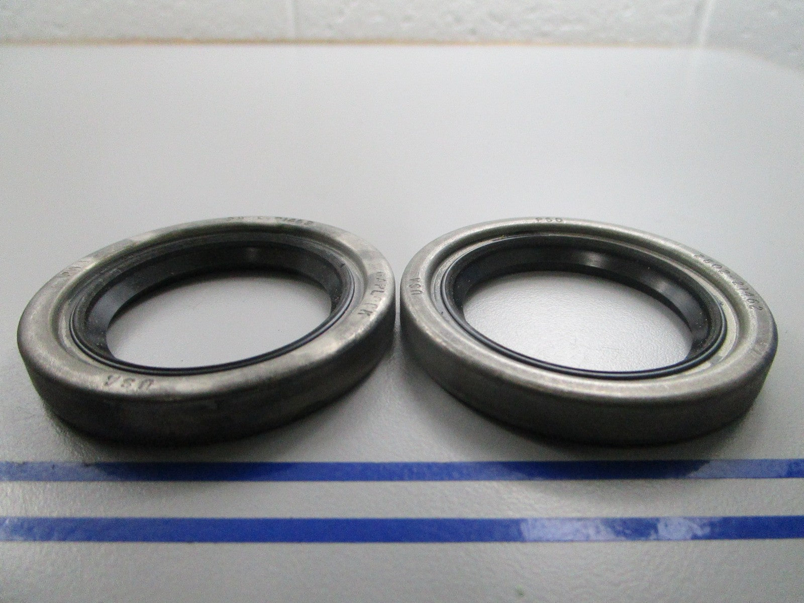 NEW OEM (LOT OF 2) Mercury Quicksilver 26-54926 Oil Seal 0810