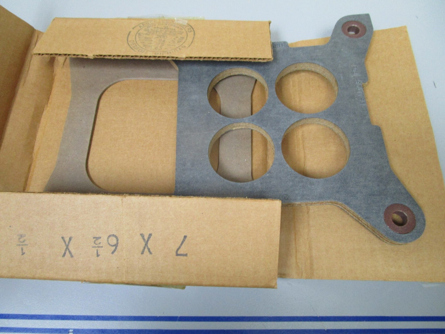 *NEW OEM* 0810 OMC Johnson Evinrude Gasket 914717 0914717