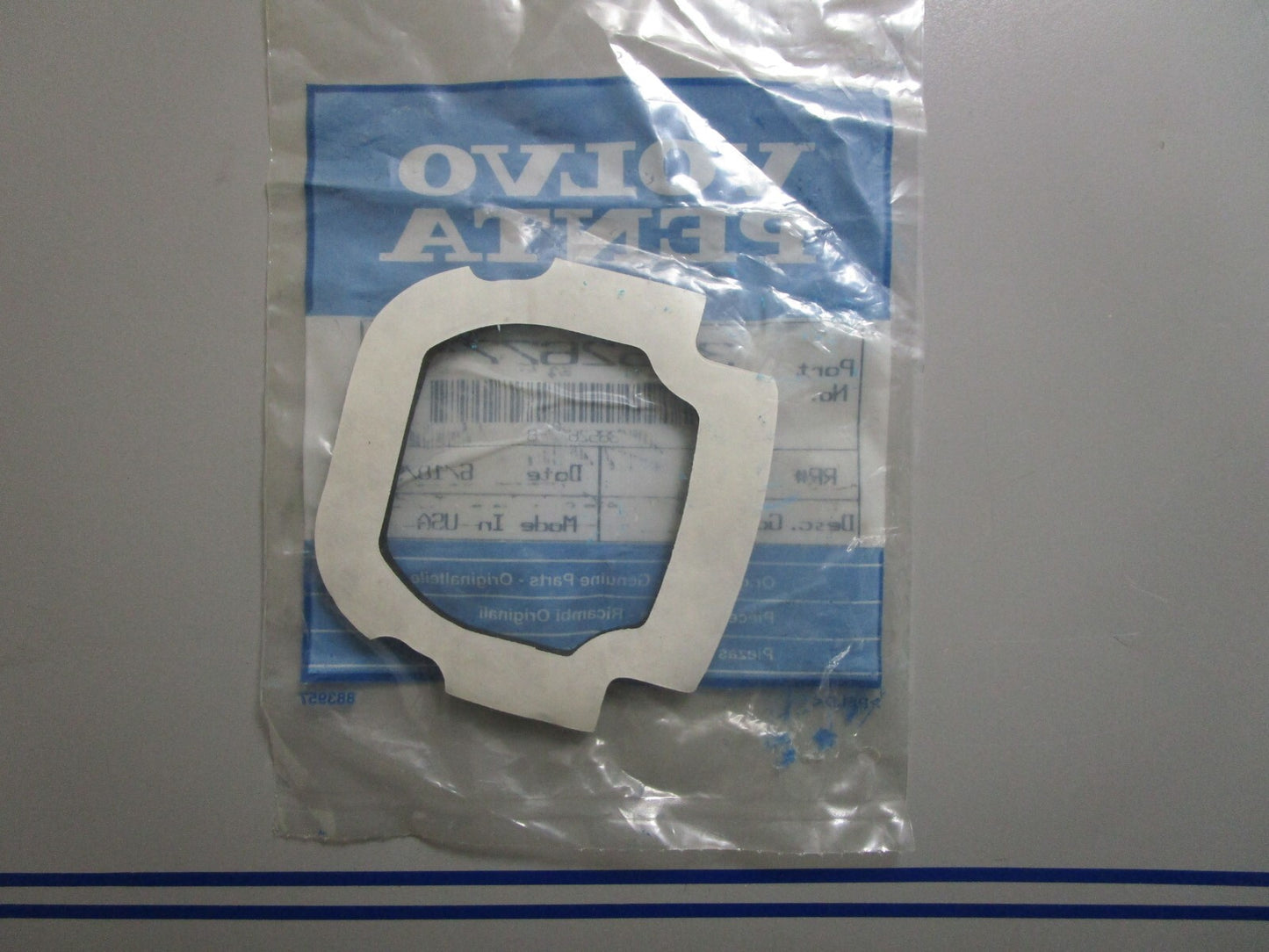 *NEW OEM* 0770 Volvo Penta Gasket 3852677-8