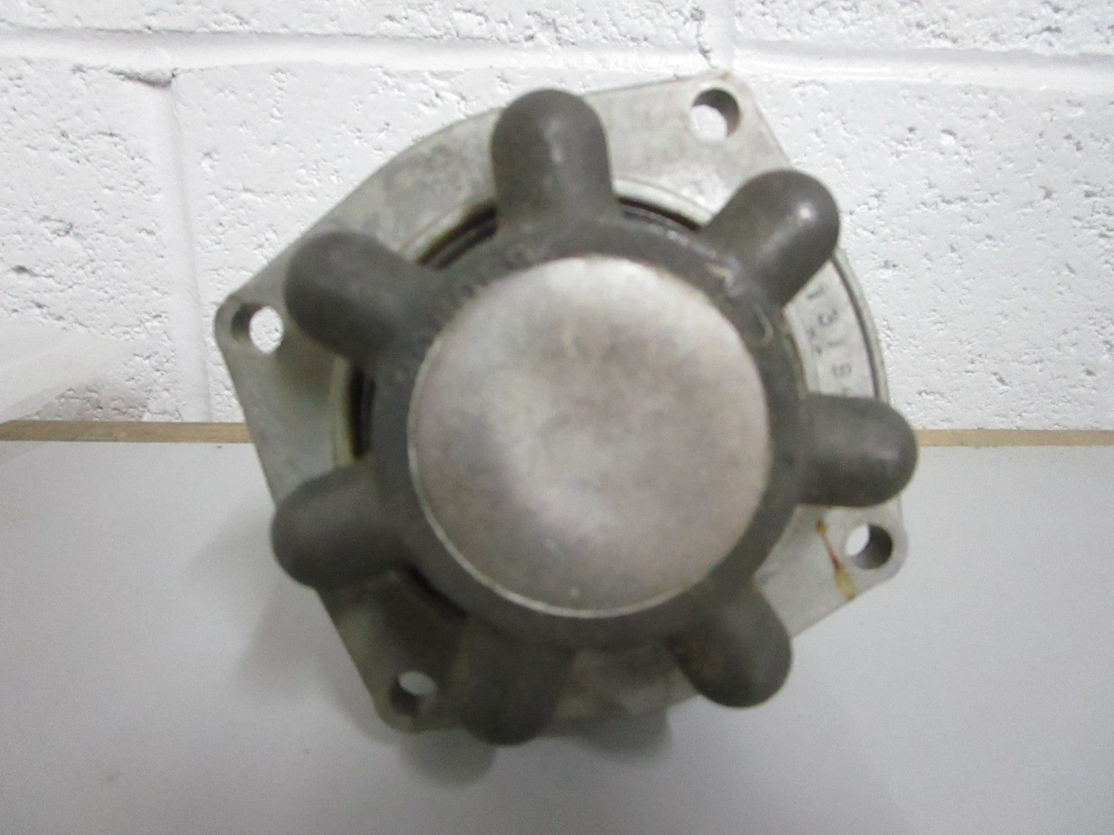 NEW OEM 980754 0980754 OMC Johnson Evinrude Ball Gear & Shaft Assy 0820