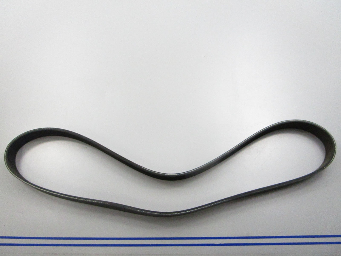 NEW K060420 Gates Micro-V Serpentine Belt 0810