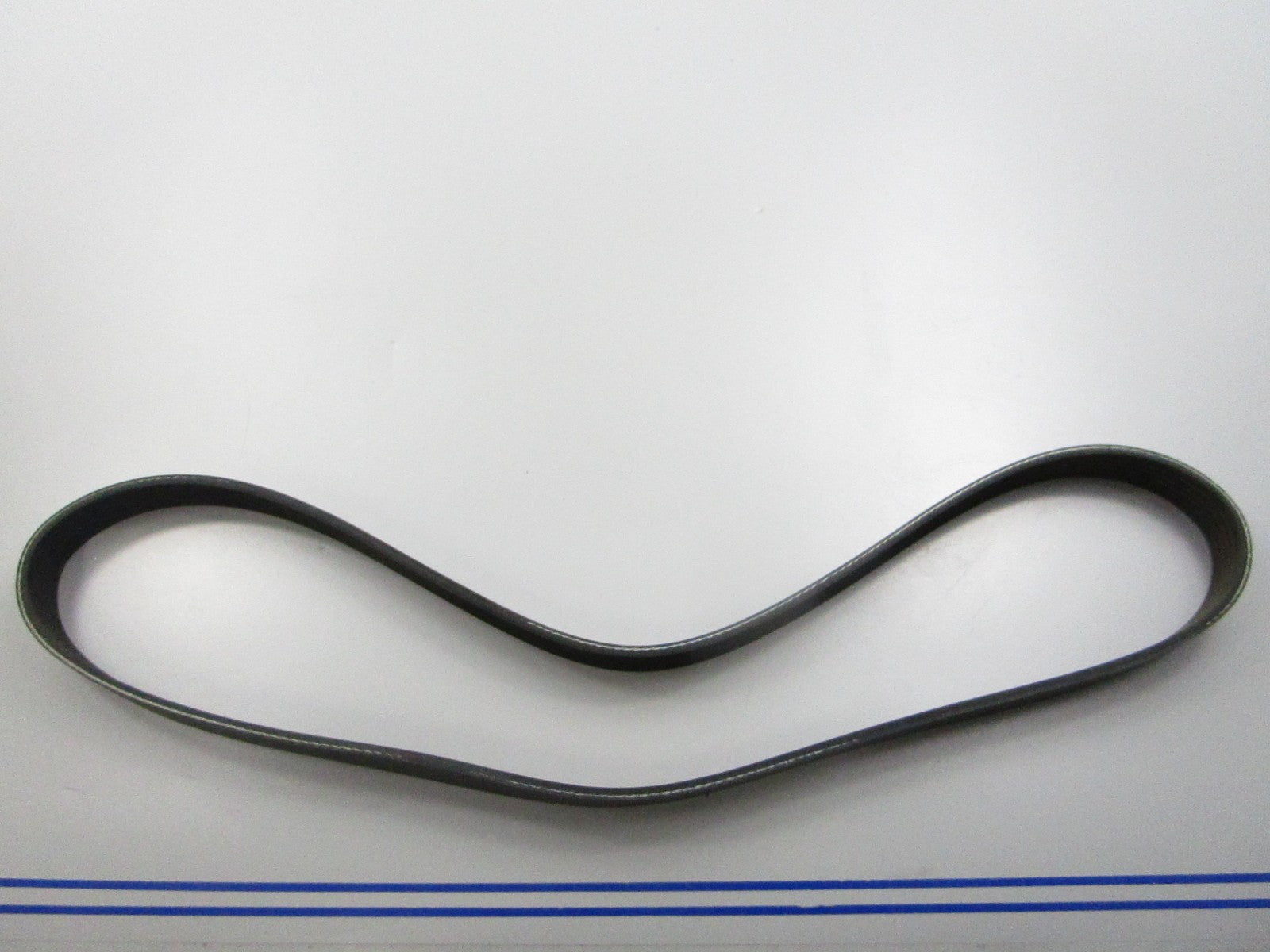 NEW K060420 Gates Micro-V Serpentine Belt 0810