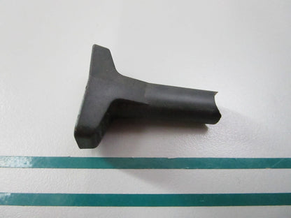 NEW OEM 323421 0323421 OMC Johnson Evinrude Choke Knob 0810