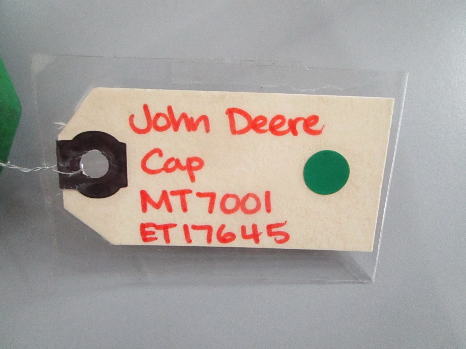 NEW OEM MT7001 ET17645 John Deere Cap 0820