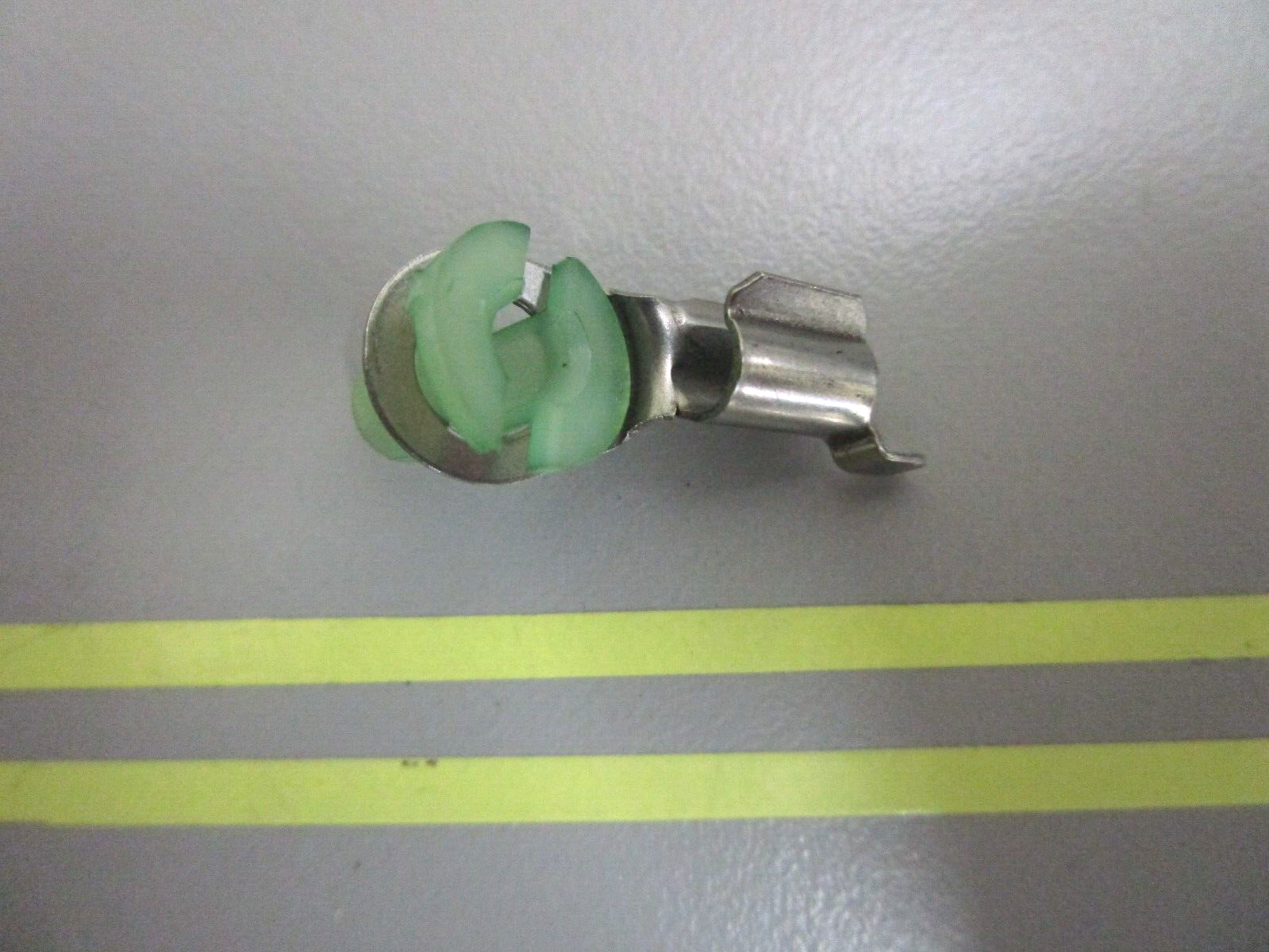 *NEW OEM* 0750 OMC Johnson Evinrude RETAINER 380226 0380226