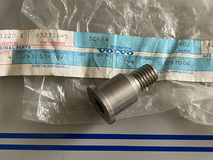 *NEW OEM* 0720 Volvo Penta Shoulder Bolt 832716