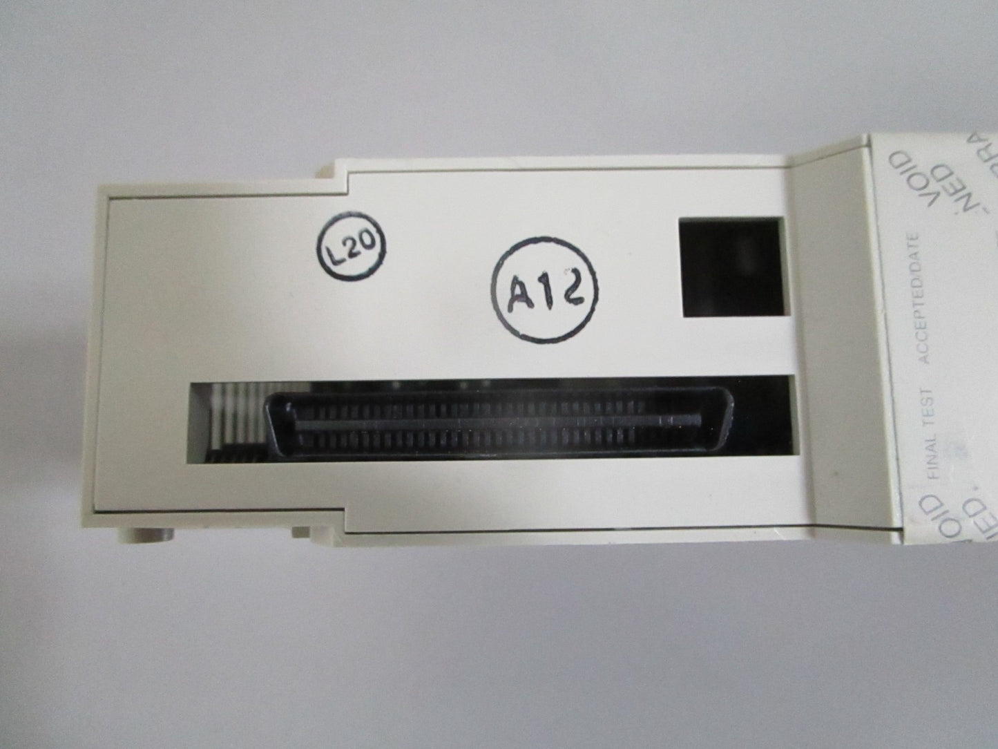 Schneider Modicon 140AMM09000 Quantum Analog Input Output 4I 2O NEW OEM 0820