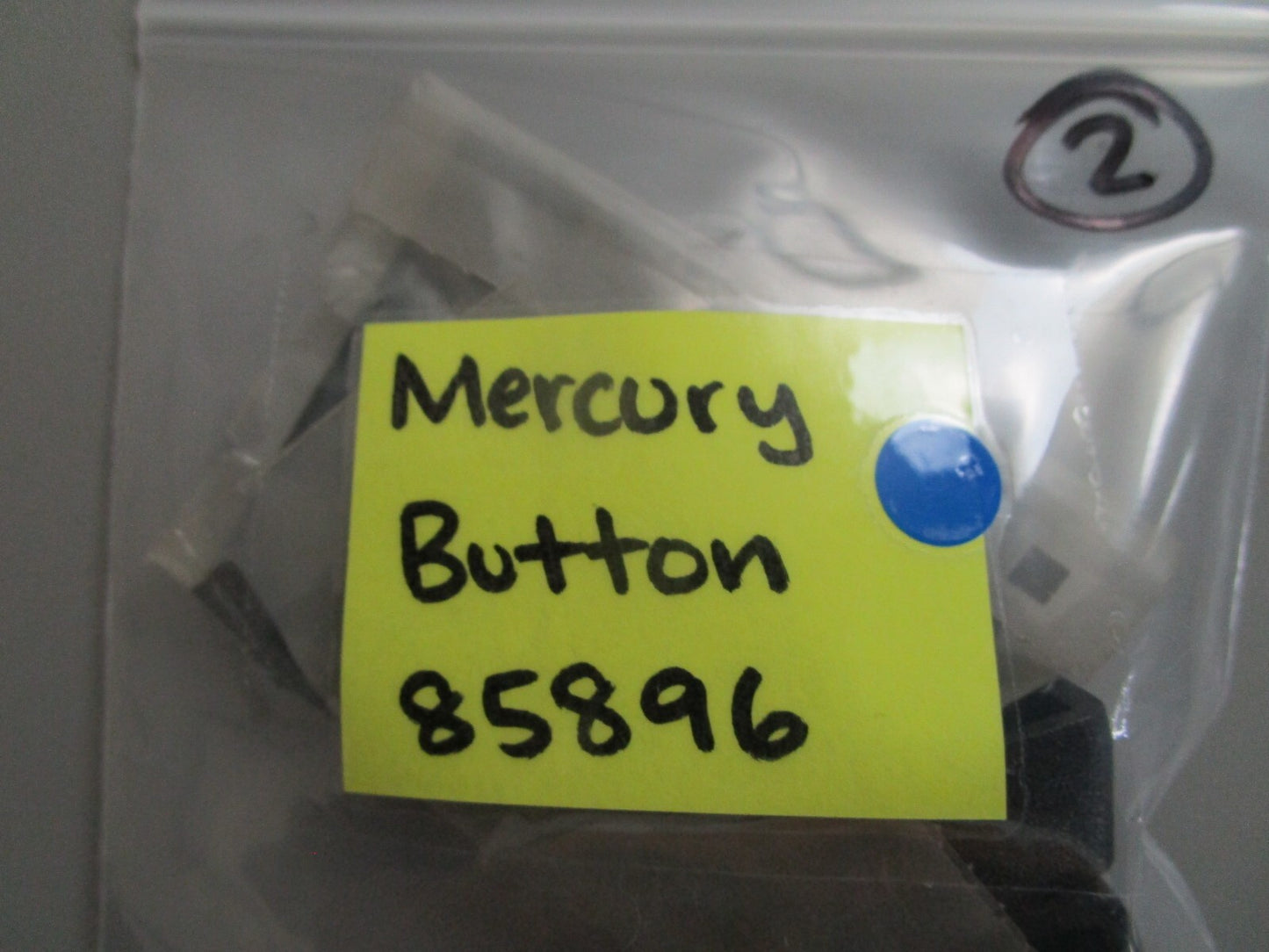 *NEW OEM* 0810 Mercury Quicksilver Button 85896