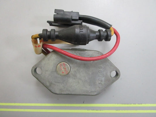 *NEW OEM* 0820 OMC Johnson Evinrude Voltage Regulator 510689 0510689