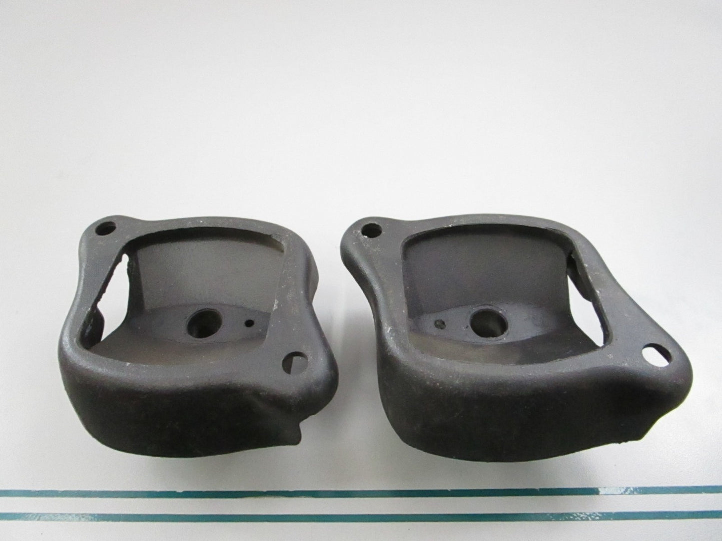 NEW OEM 1082200017 Mercedes-Benz Engine Mount Kit 0810