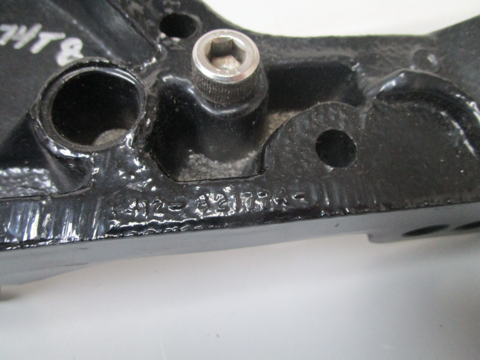 *NEW OEM* 0720 Mercury Quicksilver 25 30 40 50 hp STBD Clamp Bracket 821774T8