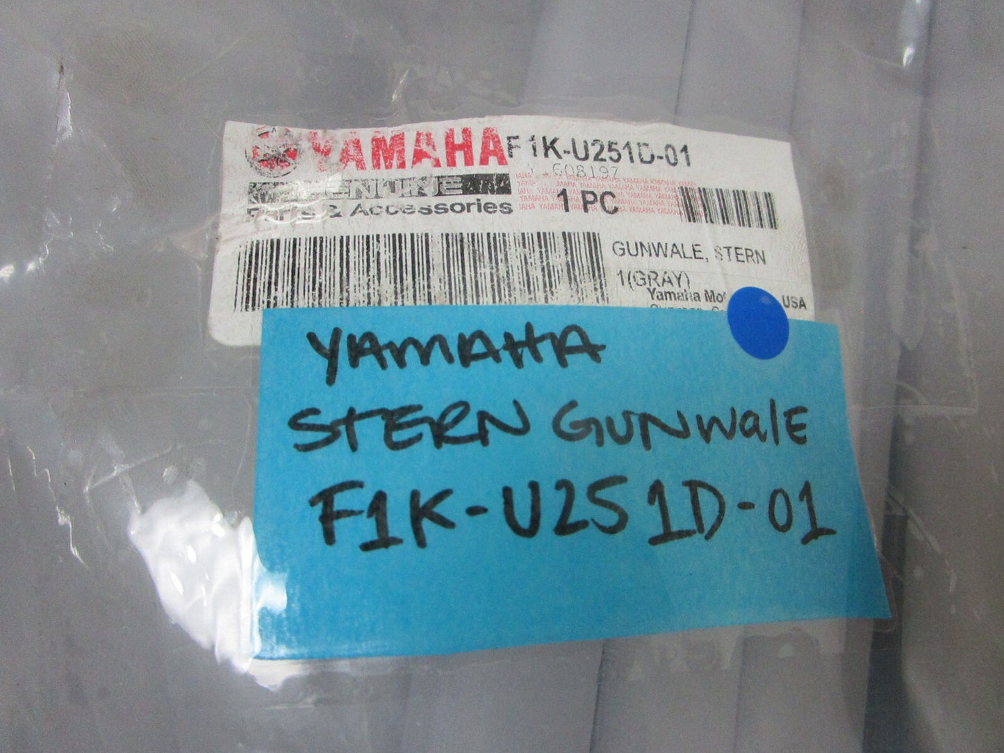 *NEW OEM* 0720 Yamaha Stern Gunwale F1K-U251D-01-00 F1K-U251D-01