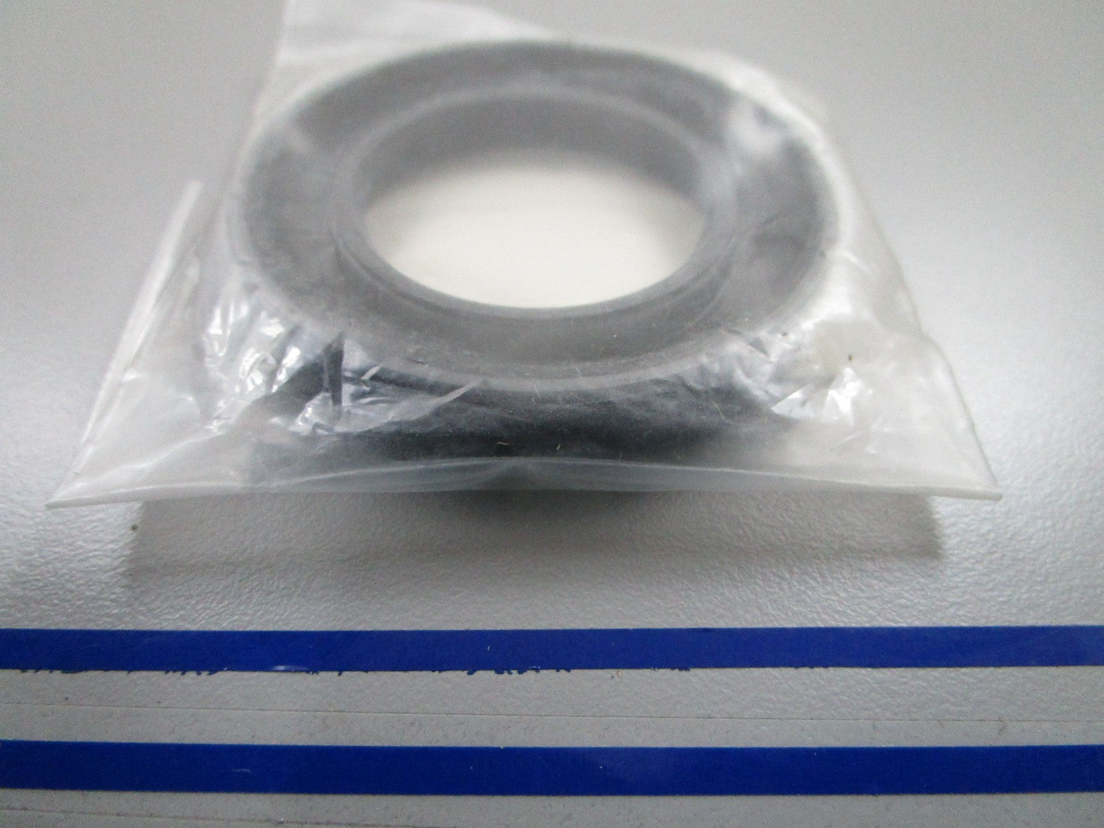 *NEW OEM* 0810 Tohatsu Oil Seal 3B7-00121-0 3B7001210