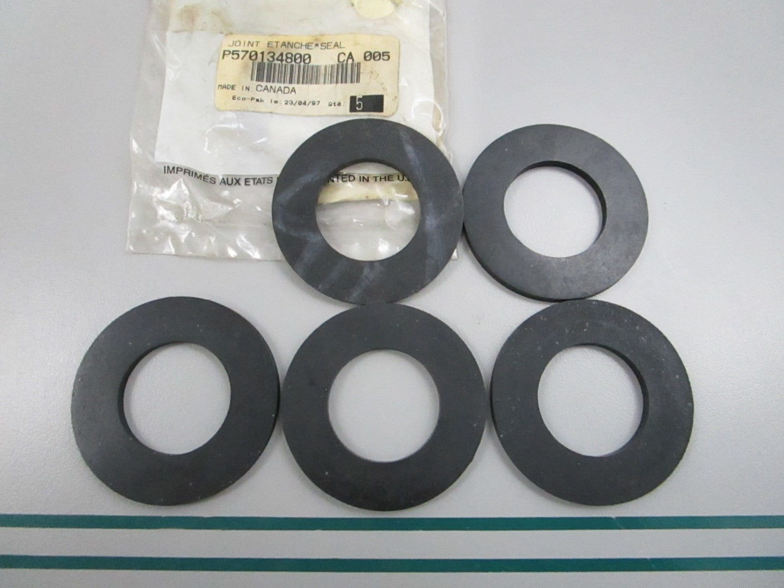 NEW (LOT OF 5) 570134800 Ski-Doo Seal 0810