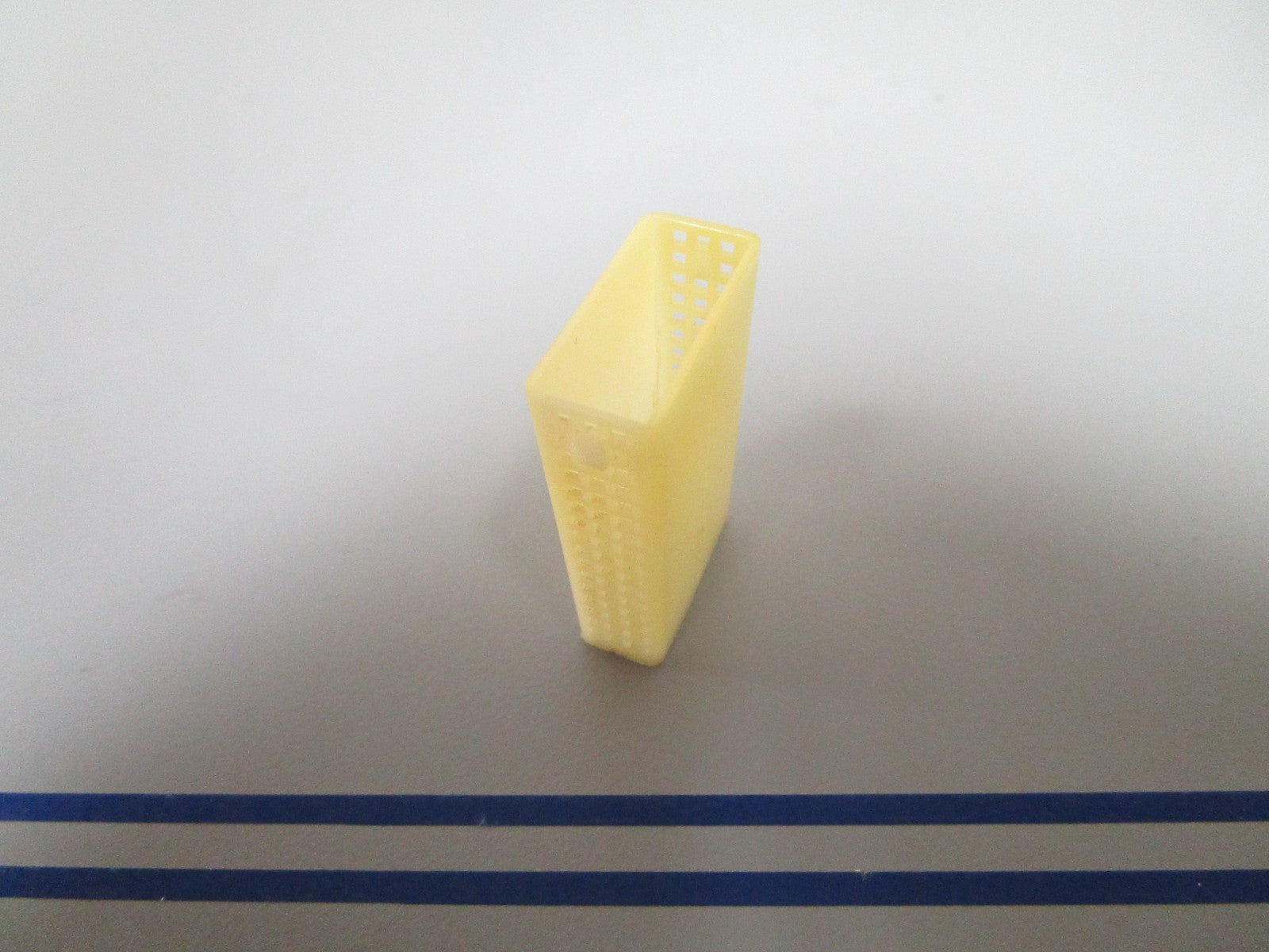 NEW OEM 318991 0318991 OMC Johnson Evinrude Water Intake Screen 0720