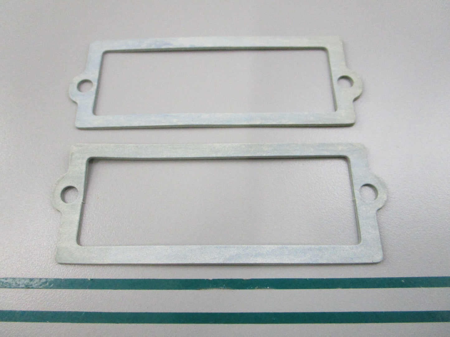 NEW OEM (LOT OF 2) 6E5-13621-A1-00 Yamaha Gasket 0810