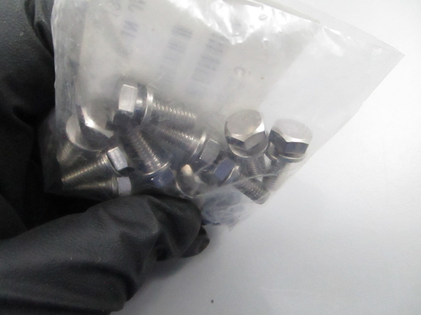 *NEW OEM* (LOT OF 10) 0810 Tohatsu Nissan Bolt 910103-6616 9101036616