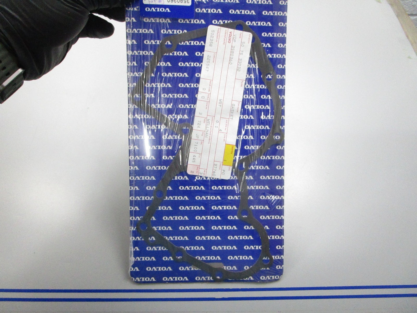 NEW OEM 3580360 Volvo Penta Gasket 0810