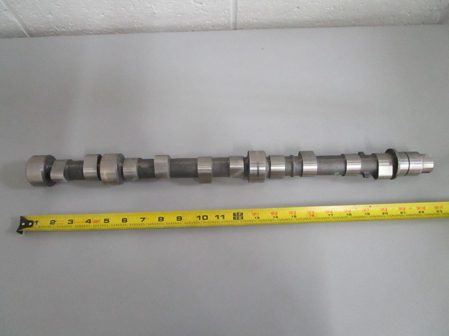 NEW OEM 6170510801 Mercedes-Benz Camshaft 0820