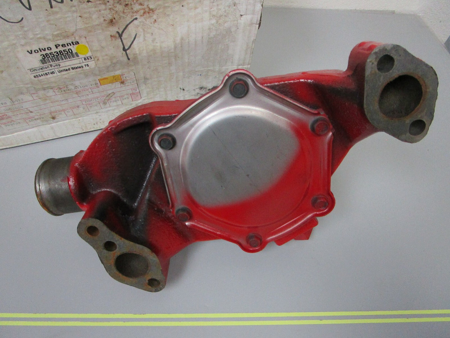 *NEW OEM* 0720 Volvo Penta Circulation Pump 3853850