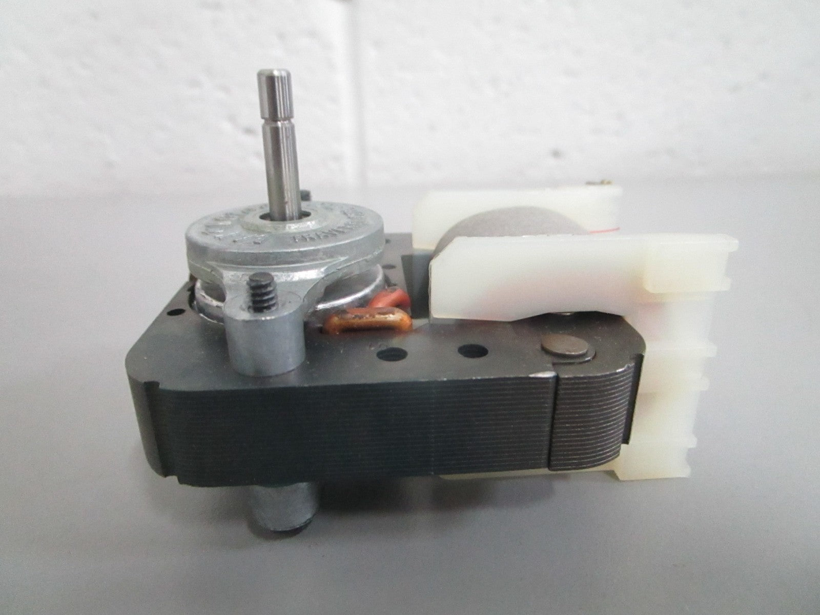 NEW OEM WPW10189703 W10189703 Whirlpool Evaporator Motor 0820
