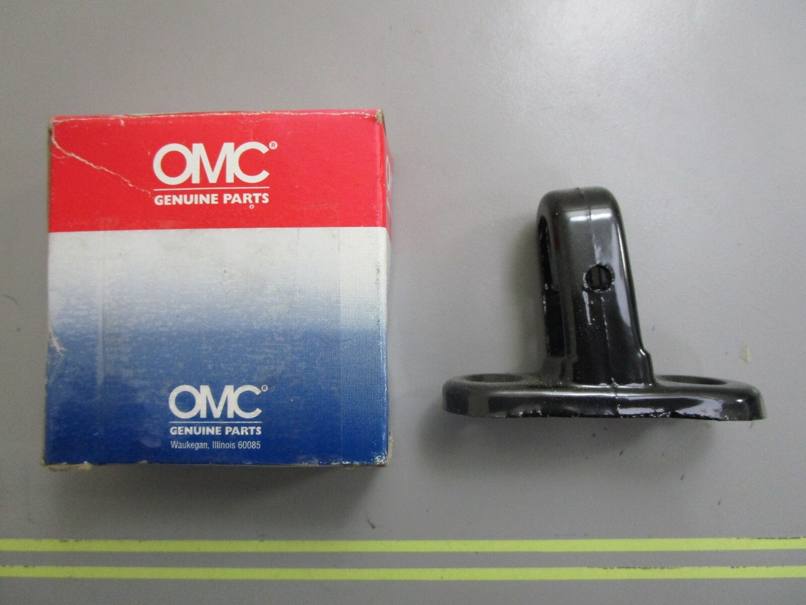 *NEW OEM* 0820 OMC Johnson Evinrude Anchor Block 332637 0332637