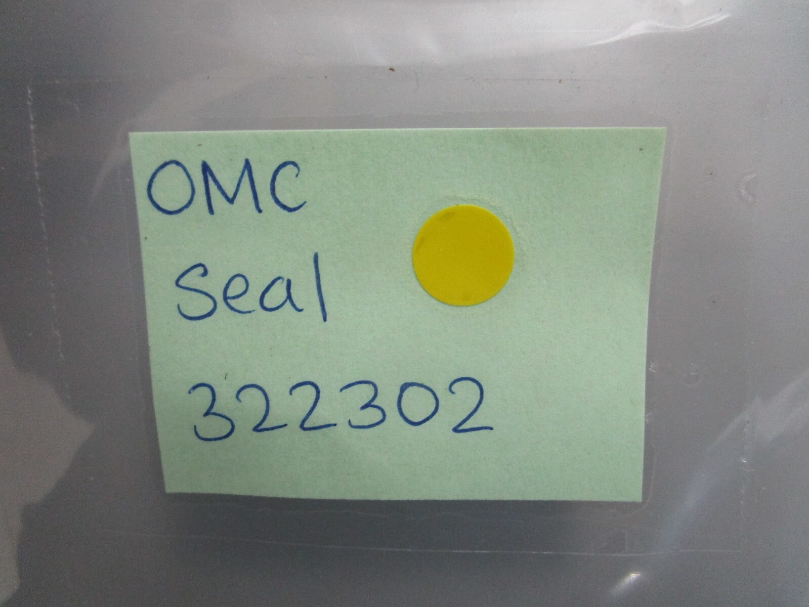 *NEW OEM* (LOT OF 2) 0820 OMC Johnson Evinrude Seal 322302 0322302