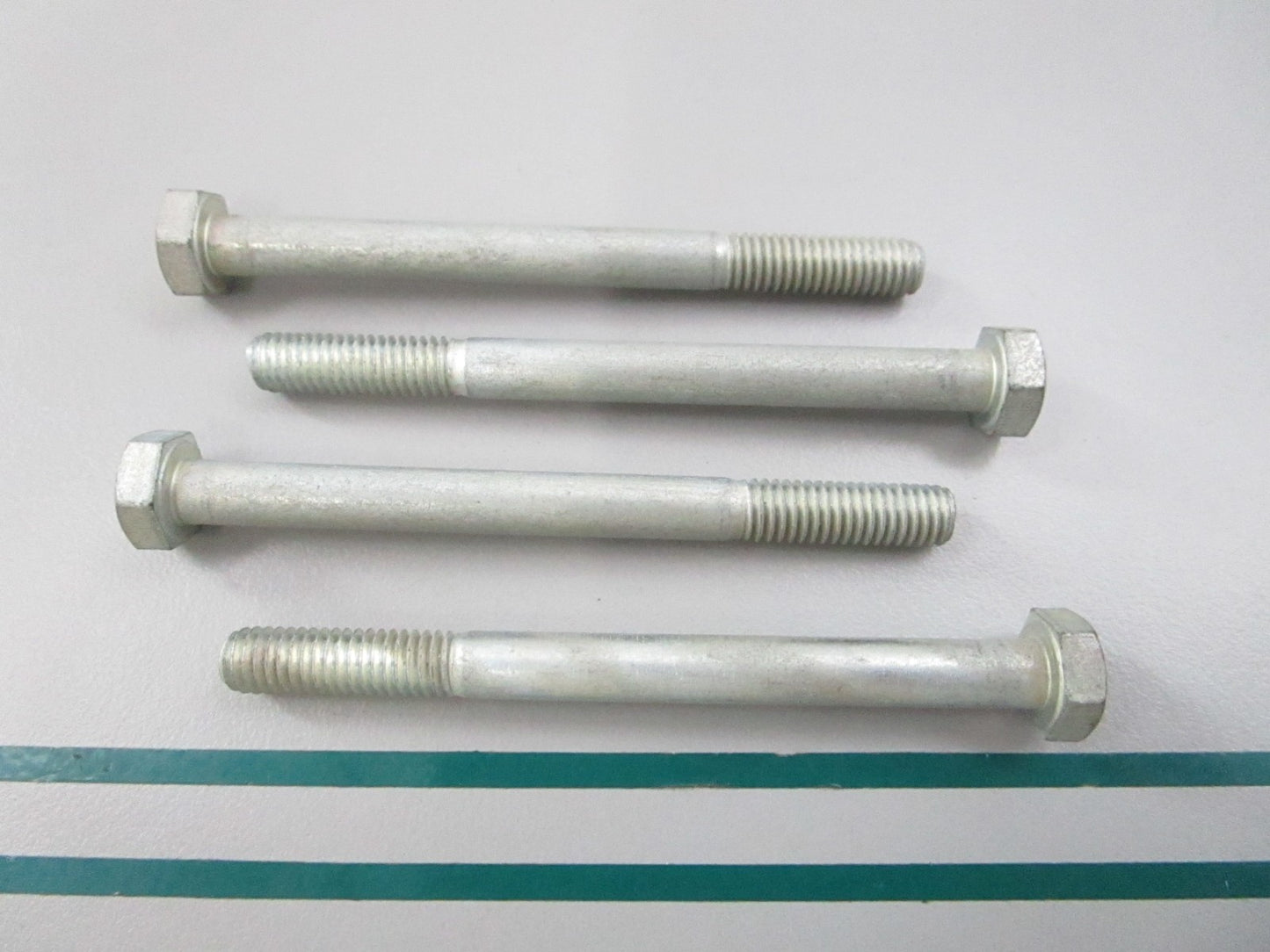 NEW OEM (LOT OF 4) 955282 Volvo Penta Screw 0810