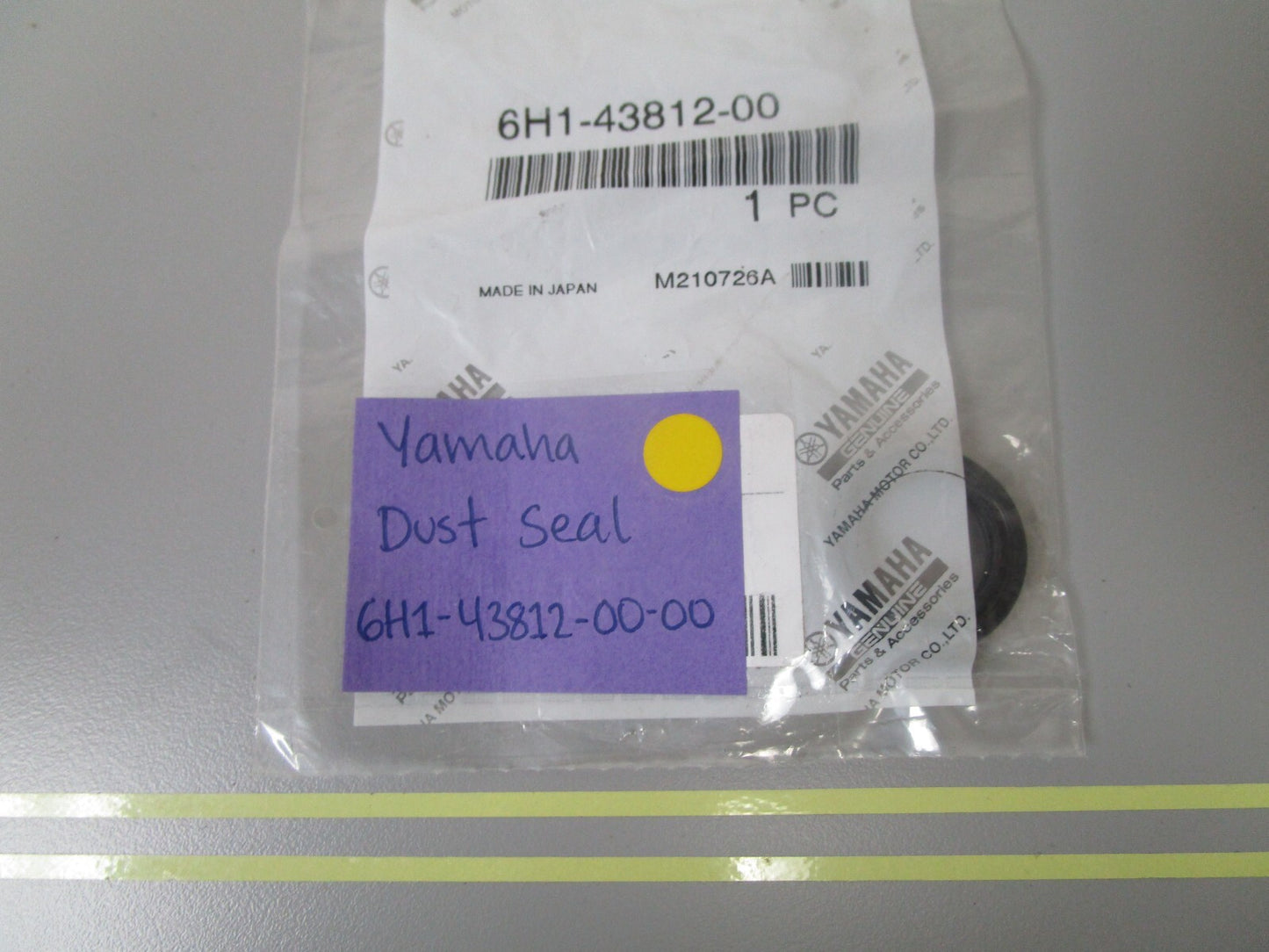 *NEW OEM* 0810 Yamaha Dust Seal 6H1-43812-00-00