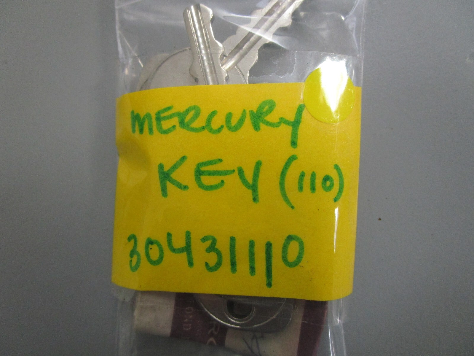 *NEW OEM* (LOT OF 2) 0810 Mercury Quicksilver Key (110) 30431110