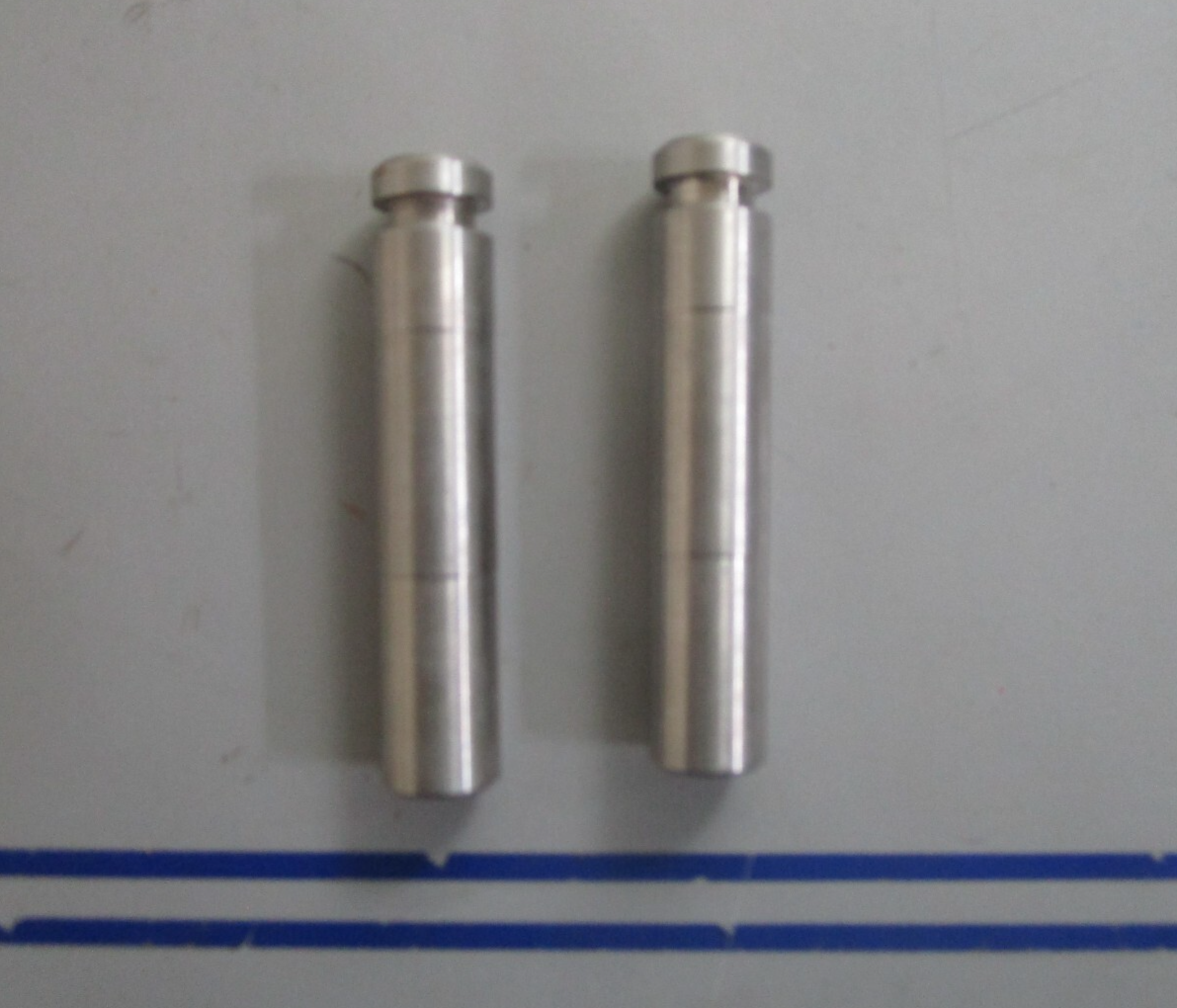 *NEW OEM* (LOT OF 2) 0720 Volvo Penta Pin 872382