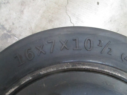 *NEW OEM* 0820 Globestar GRI (POB) 16"×7"×10½" Forklift Wheel & Tire A220808423
