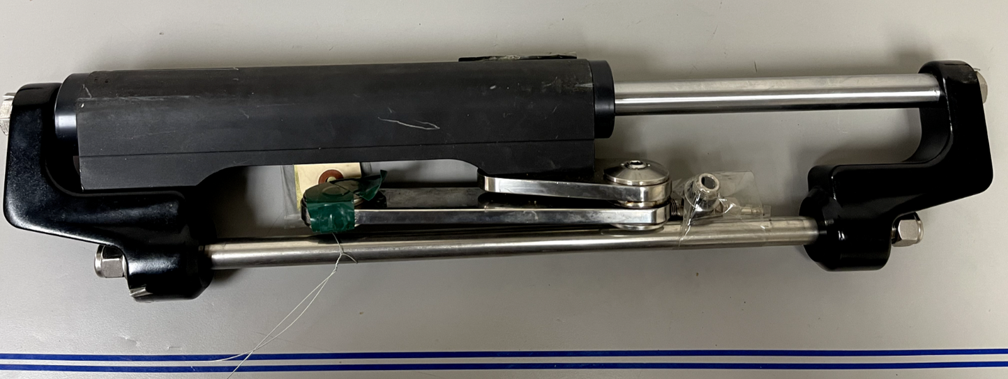 *NEW OEM* 0670 UFLEX Hydraulic Steering Cylinder UC128OBF-1P UC128OBF 1P