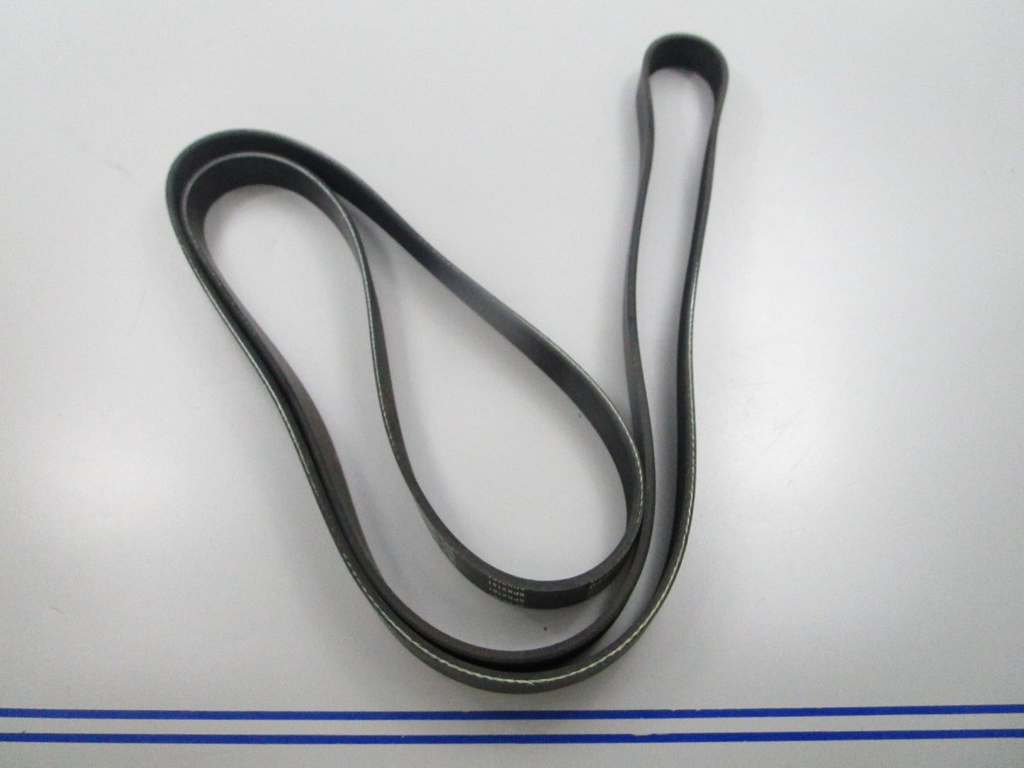 NEW K060850 Gates Micro-V Serpentine Belt 0810