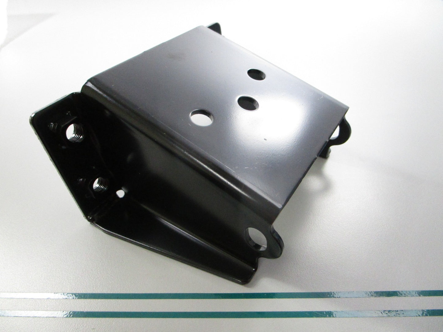 NEW OEM 32190-0639 Kawasaki Engine Bracket 0810