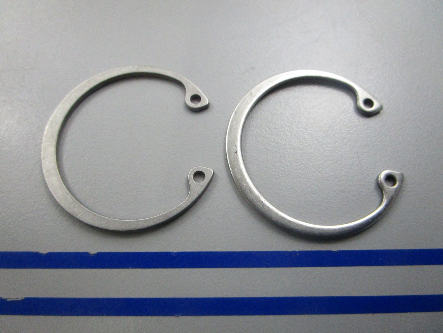 NEW OEM (LOT OF 2) 308632 0308632 OMC Johnson Evinrude Ring 0810