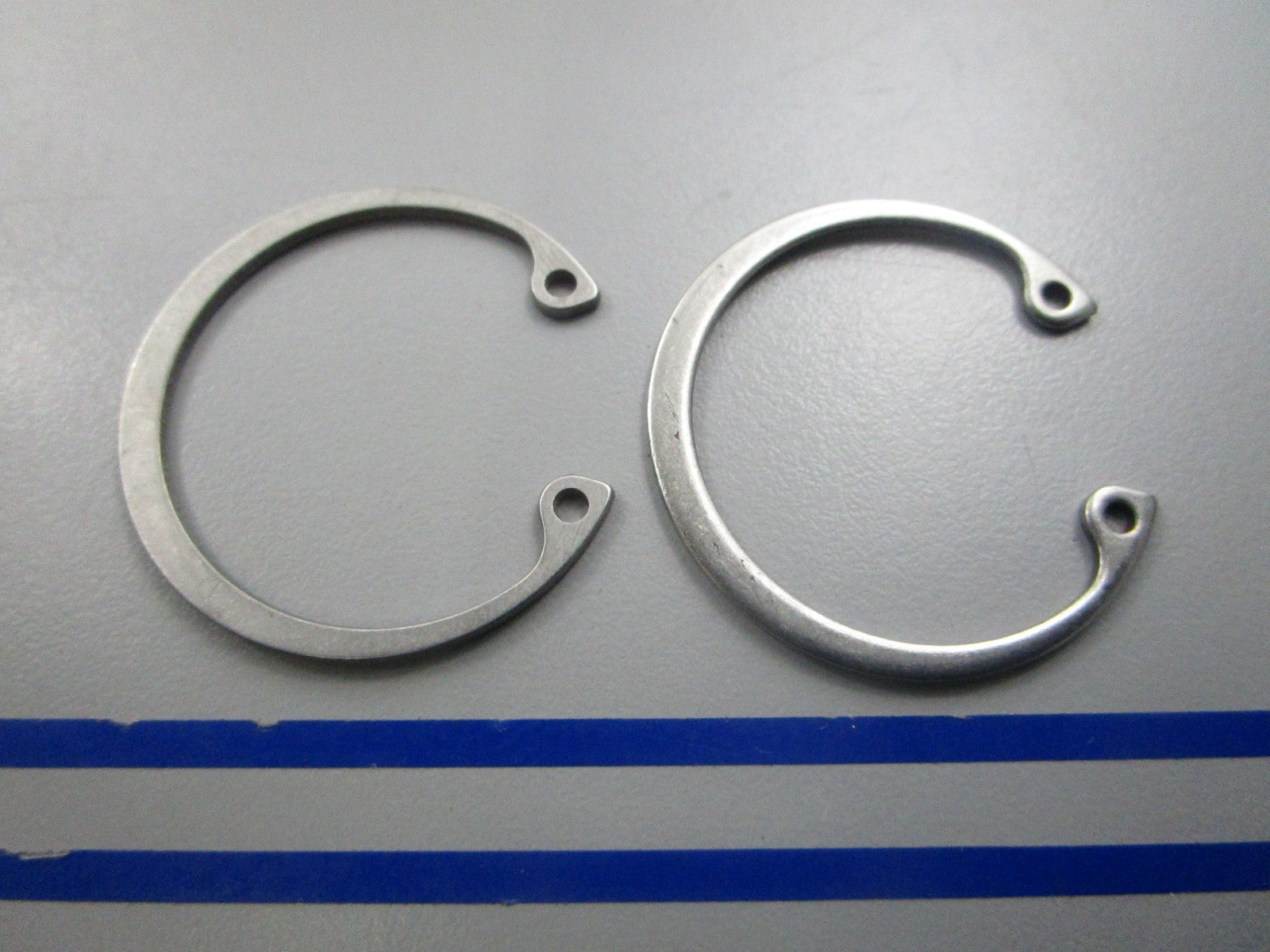NEW OEM (LOT OF 2) 308632 0308632 OMC Johnson Evinrude Ring 0810