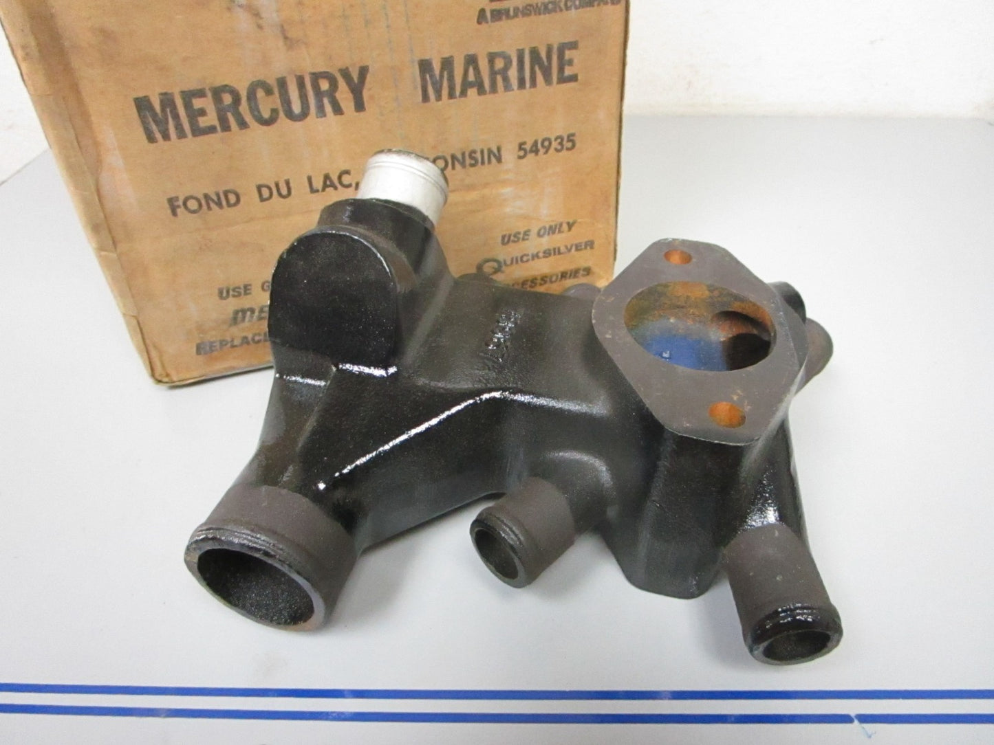 NEW OEM 78985A1 Mercury Mercruiser GM 325 350 454 Thermostat Housing 0720