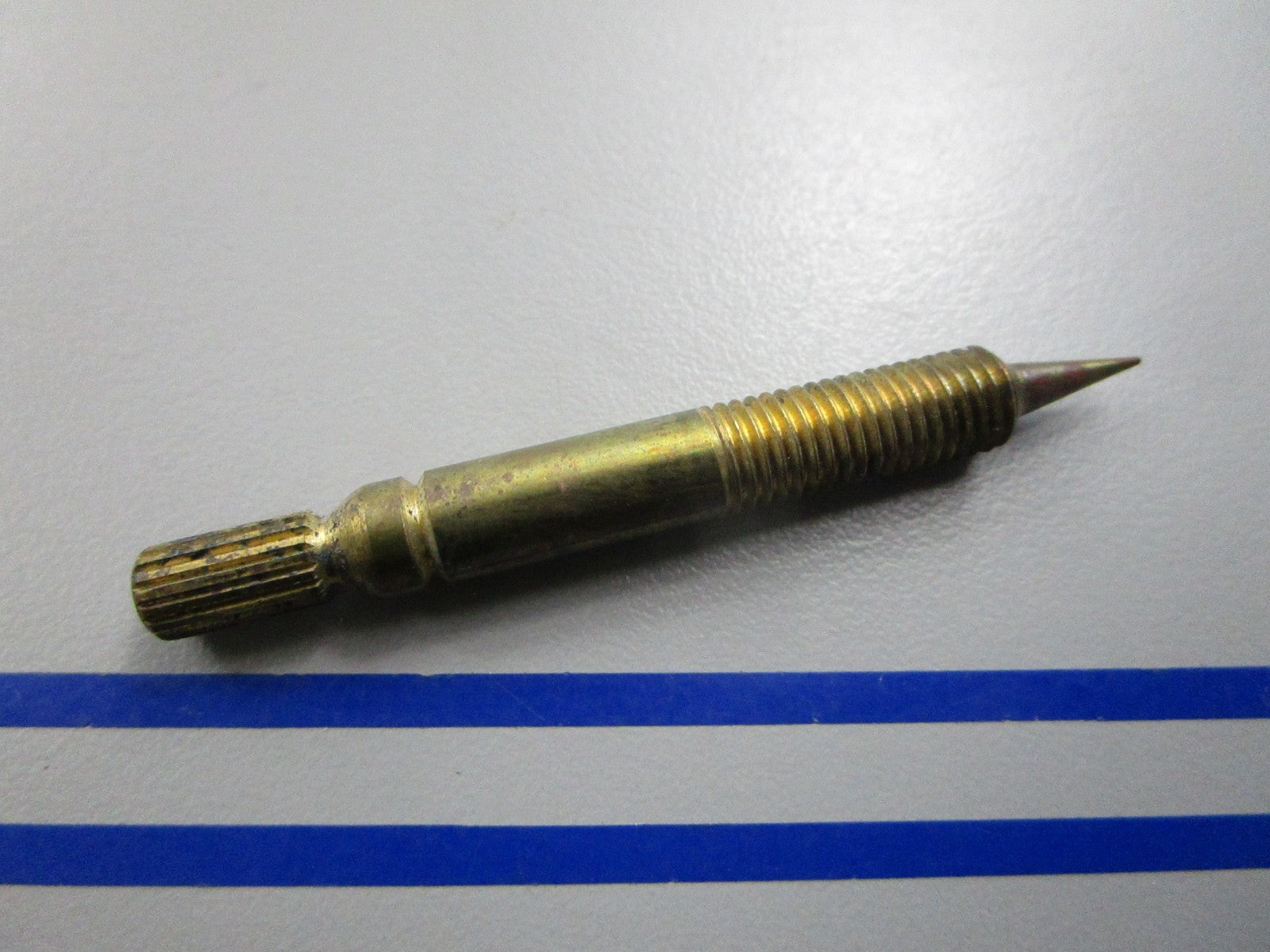 NEW OEM 312824 0312824 OMC Johnson Evinrude Needle Jet 0810