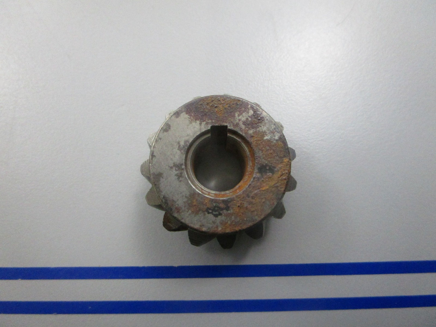 NEW OEM 312108 0312108 OMC Johnson Evinrude Pinion 0810