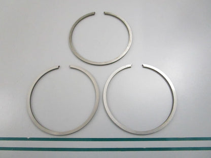 NEW OEM 378424 0378424 OMC Johnson Evinrude 2 Piston Ring Set 0810