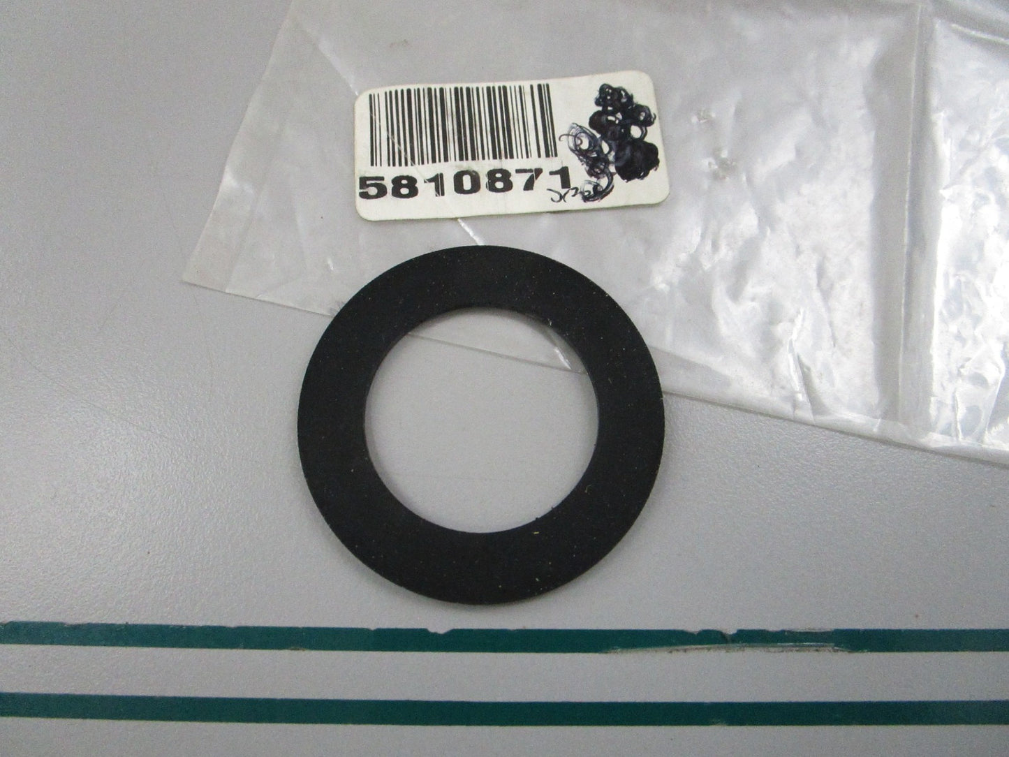 NEW OEM 5810871 Polaris Gas Cap Seal 0810