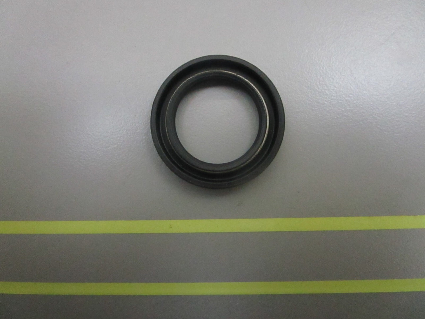 *NEW OEM* 0810  Mercury Quicksilver Seal 26-79831