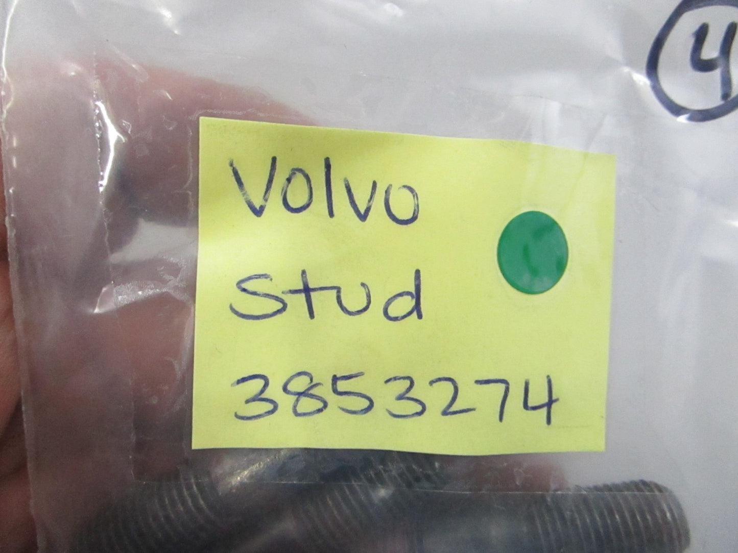 NEW OEM 3853274 Volvo Penta Stud 0810
