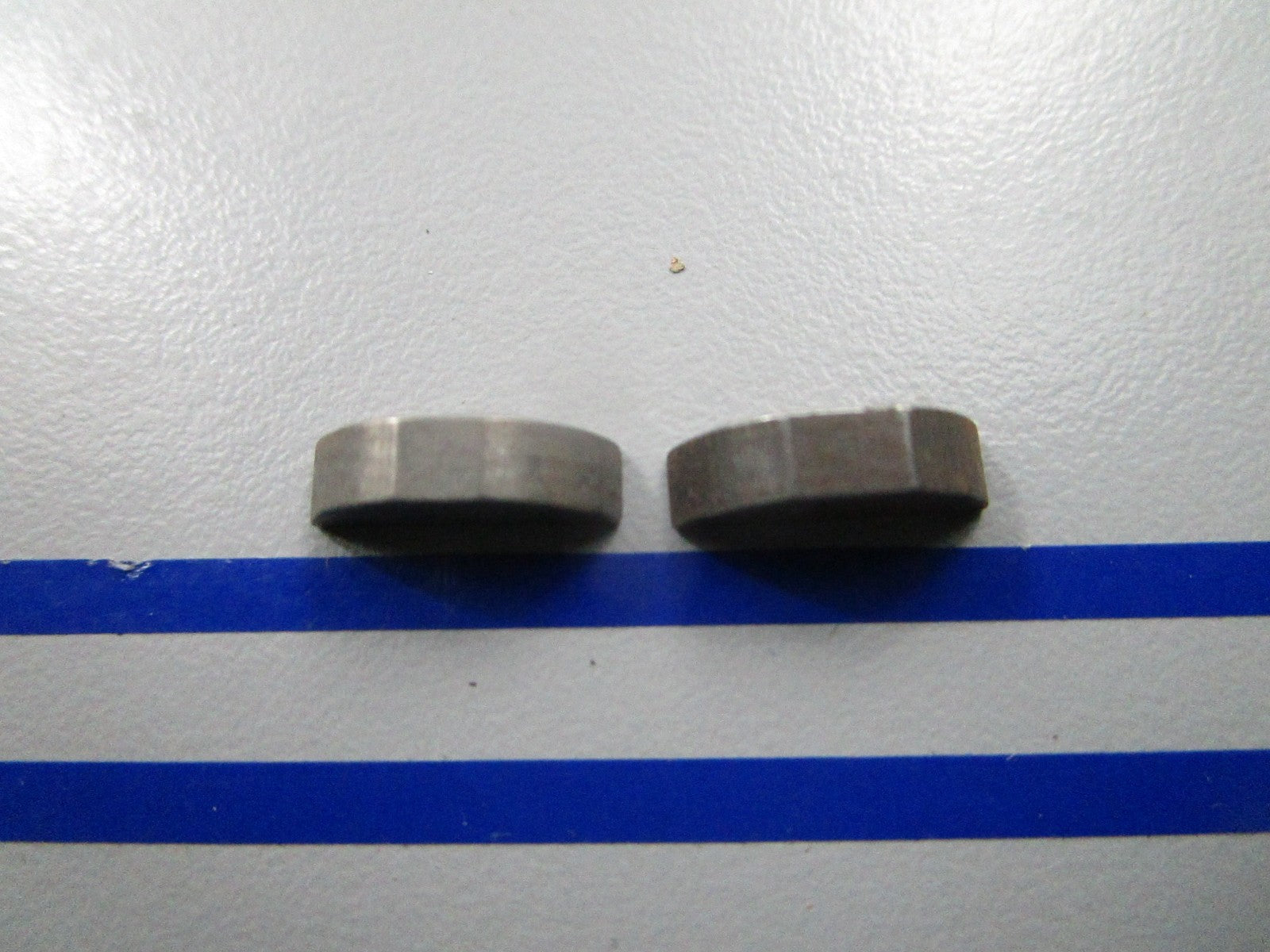 *NEW OEM* (LOT OF 2) 0810 OMC Johnson Evinrude Shaft Key 305720 0305720